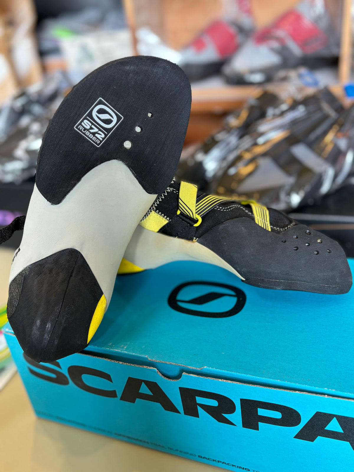 (ディスプレイ品)15%OFF【SCARPA】ヴェローチェ EU40.5