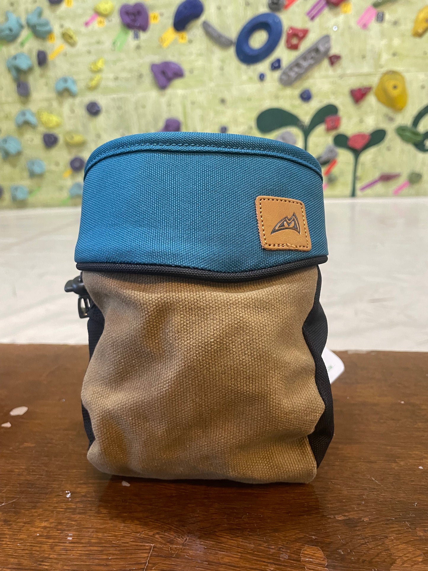 【MAD ROCK】BOLT CHALK BAG(ボルトチョークバッグ)