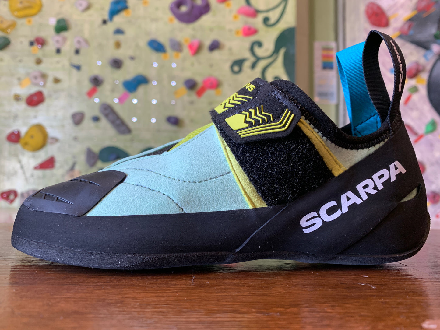 【SCARPA】オリジン VS WMN