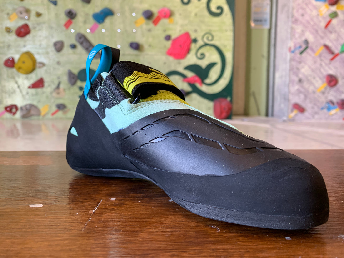 【SCARPA】オリジン VS WMN