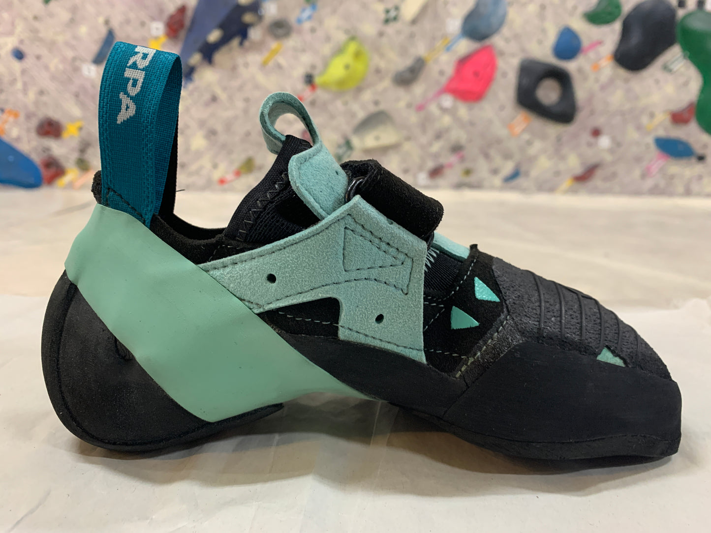【SCARPA】インスティンクトVS WMN