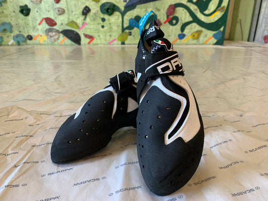 【SCARPA】ドラゴLV