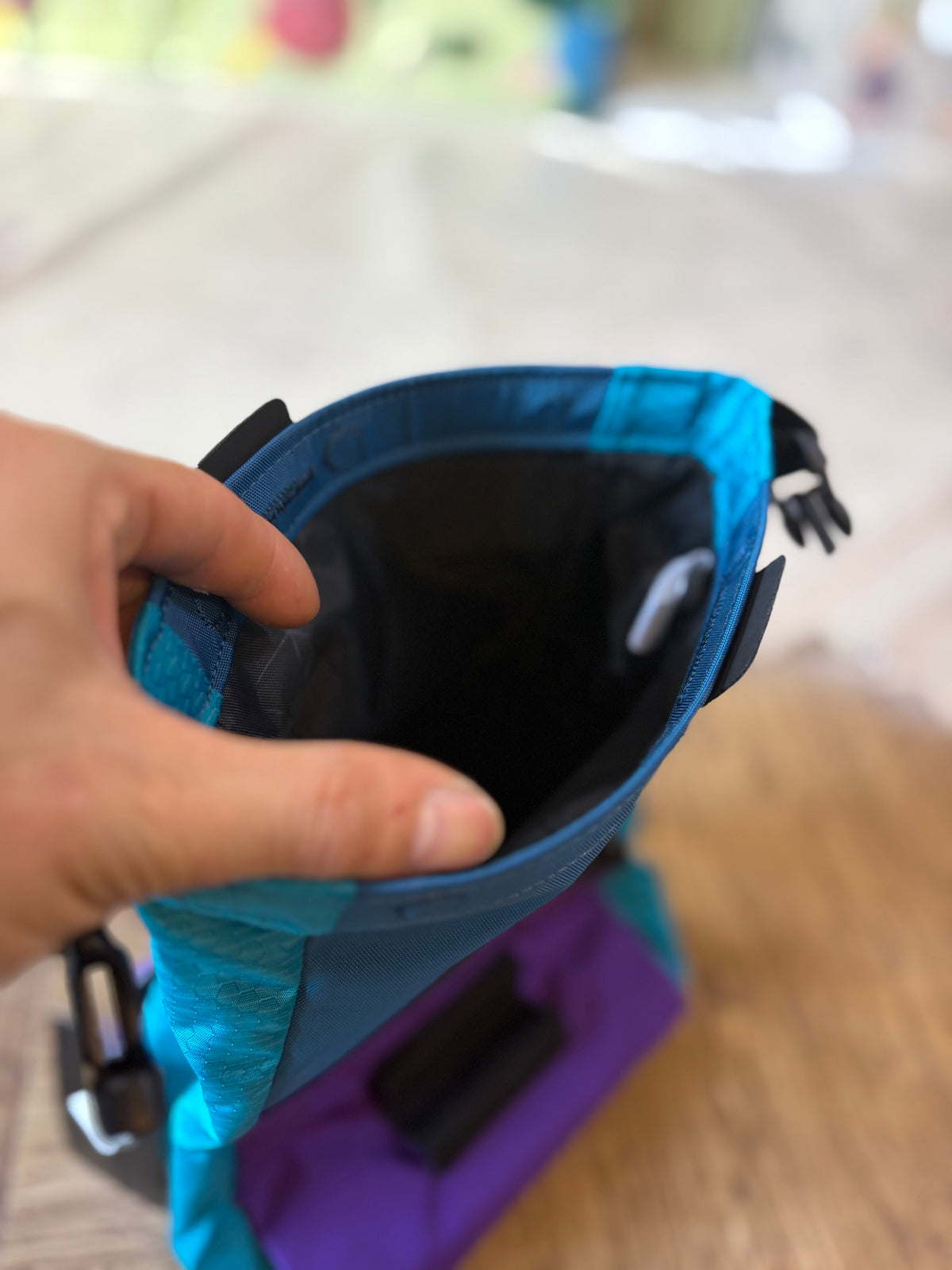 [Black Diamond] Mondo Chalk Pod [Repo Blue]